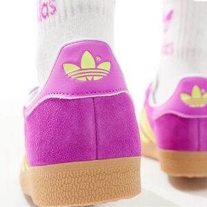 Adidas Gazelle in purple burst/solar yellow Sneakers